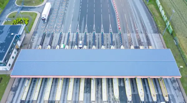 Czy na autostradzie A2 można płacić kartą? Sprawdź, zanim wyruszysz