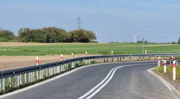Co ile są słupki na autostradzie? Poznaj ważne informacje o ich rozmieszczeniu