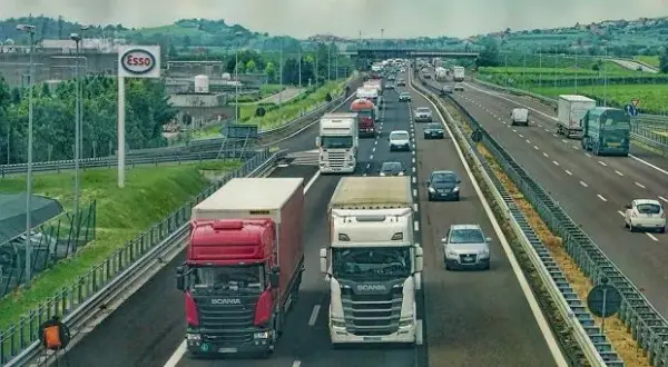 Jak jechać autostradą A4 bezpiecznie i zgodnie z przepisami?