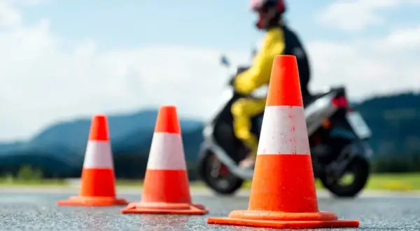 Jaką kategorię prawa jazdy na motor wybrać? Sprawdź wymagania!