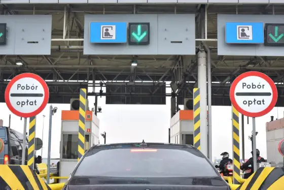 Czy na autostradach są bramki? Sprawdź, gdzie trzeba płacić za przejazd